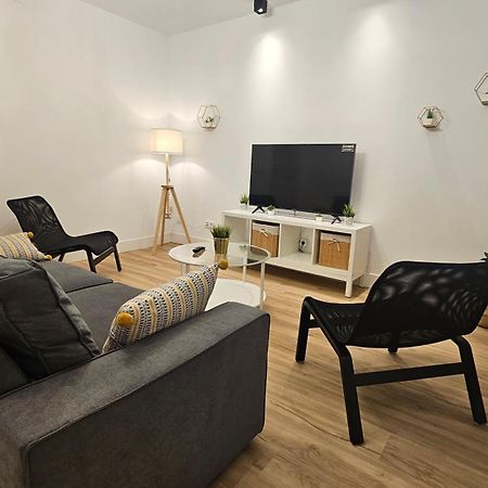 Apartamentos En El Centro - Plaza De Amboage - Wifi 费罗尔 外观 照片