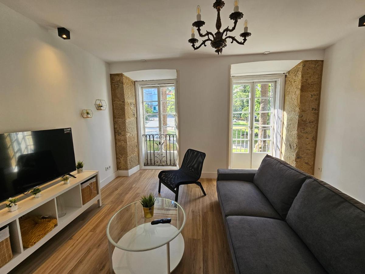 Apartamentos En El Centro - Plaza De Amboage - Wifi 费罗尔 外观 照片
