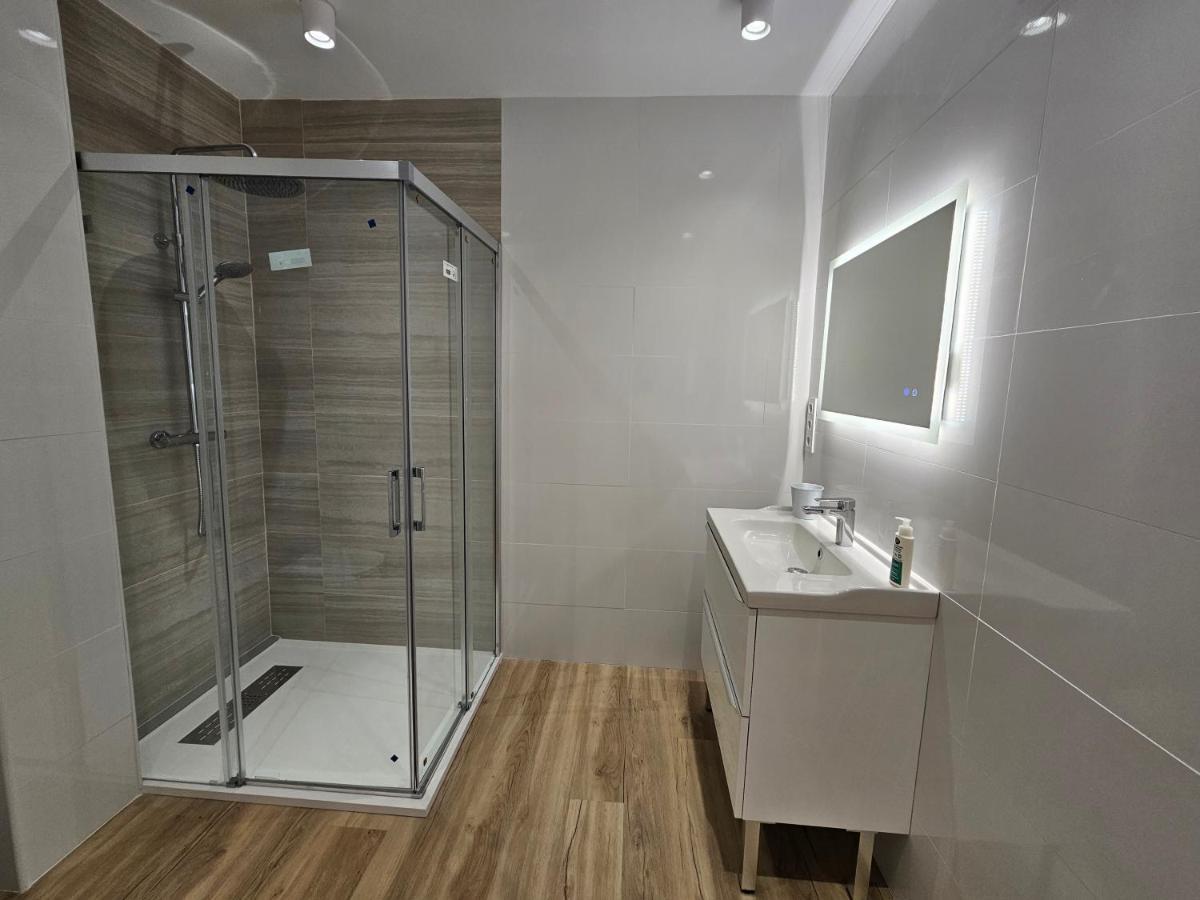 Apartamentos En El Centro - Plaza De Amboage - Wifi 费罗尔 外观 照片